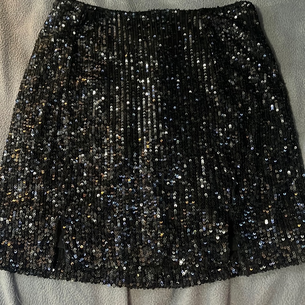 Black sequence skirt!